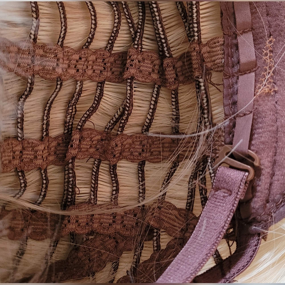 Blonde wig - Picture 3 of 8